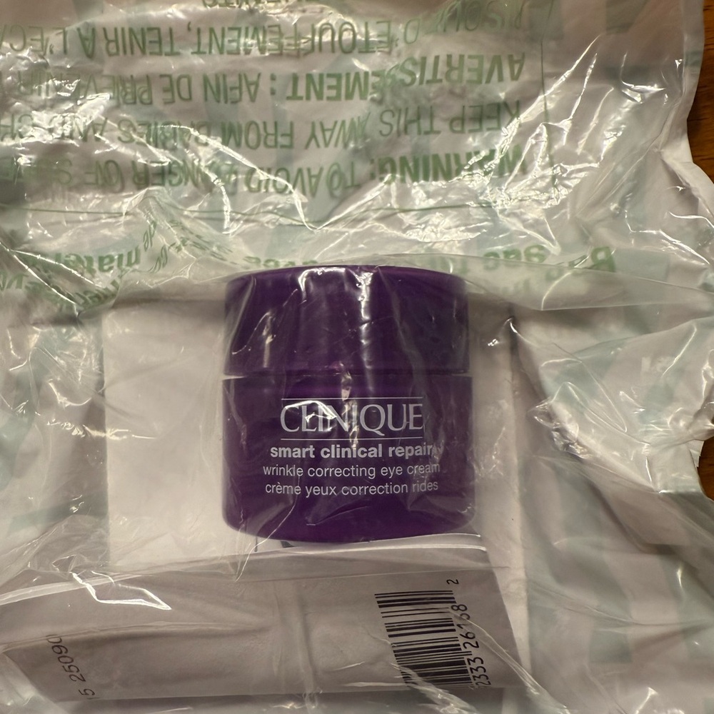 Clinique Smart Clinical Repair Eye Cream